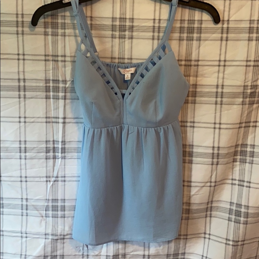 blue tank top